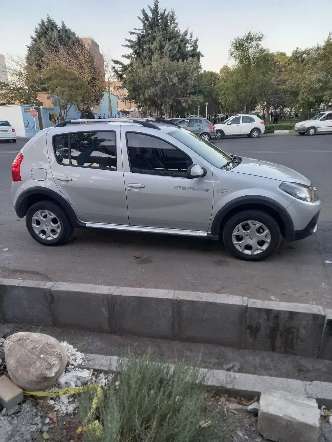 ساندرو استپ وی اسفند ۹۷|خودرو سواری و وانت|زنجان, |دیوار