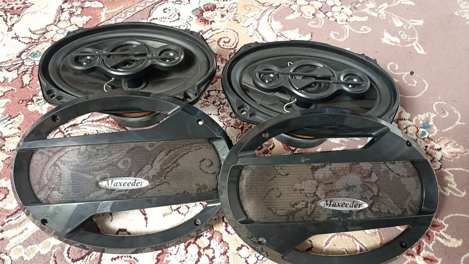 ضبط و باند|صوتی و تصویری|حمیدیا, |دیوار