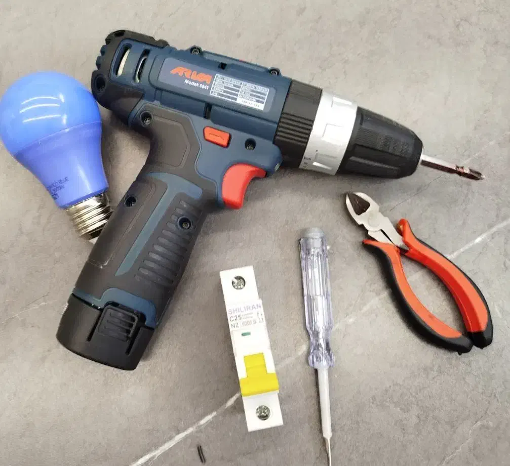 برقکار متخصص با خدمات 24 ساعته کل استان|خدمات پیشه و مهارت|قم, بلوار امین و ساحلی|دیوار