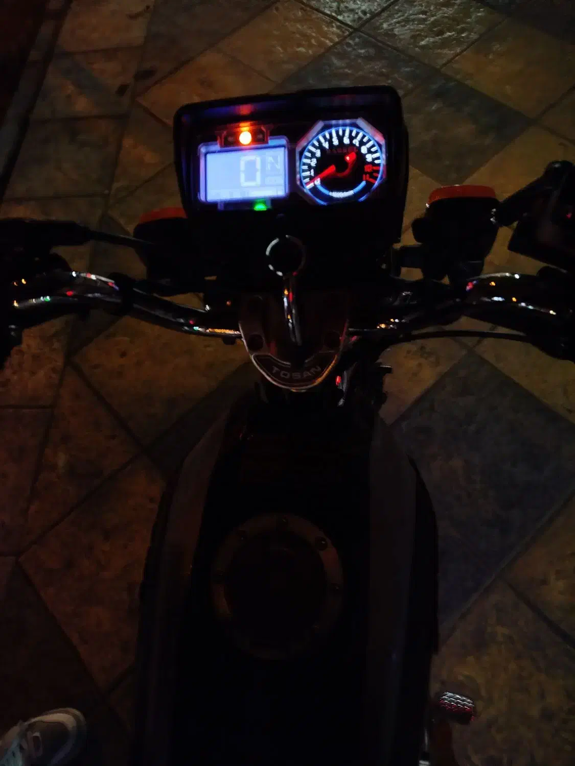 موتور 200باسل|موتورسیکلت|کرمان, |دیوار