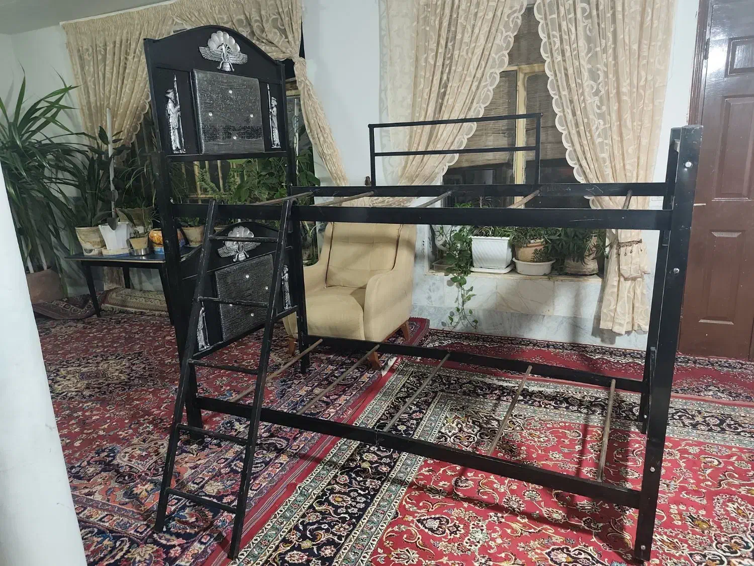 تخت خواب دوطبقه فلزی|تخت و سرویس خواب|مشهد, گرجی علیا|دیوار