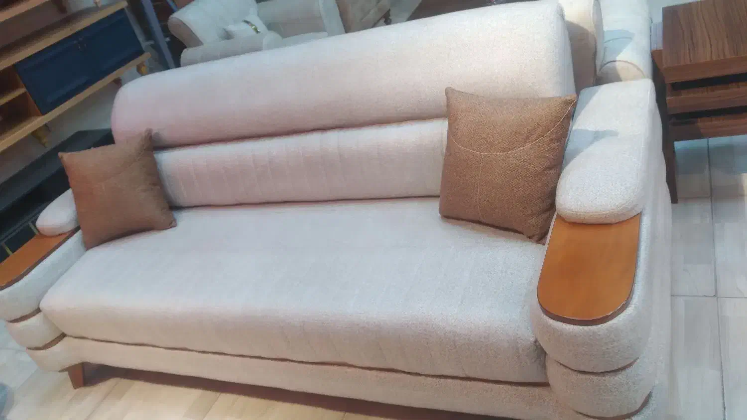 تولید و تعمیرات آریا مبل با ضمانت کتبی|خدمات پیشه و مهارت|کرمانشاه, |دیوار