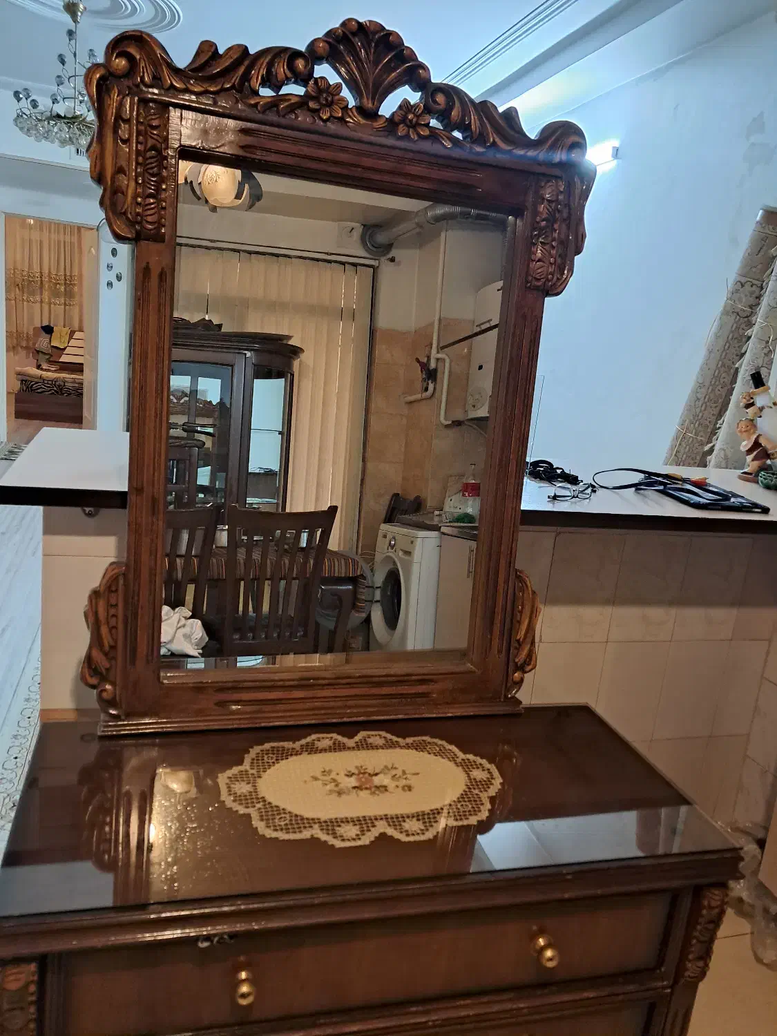 فروش درآور سه کشو به همراه آینه متحرک|جاکفشی، کمد، دراور|محمدشهر, سیدآباد|دیوار