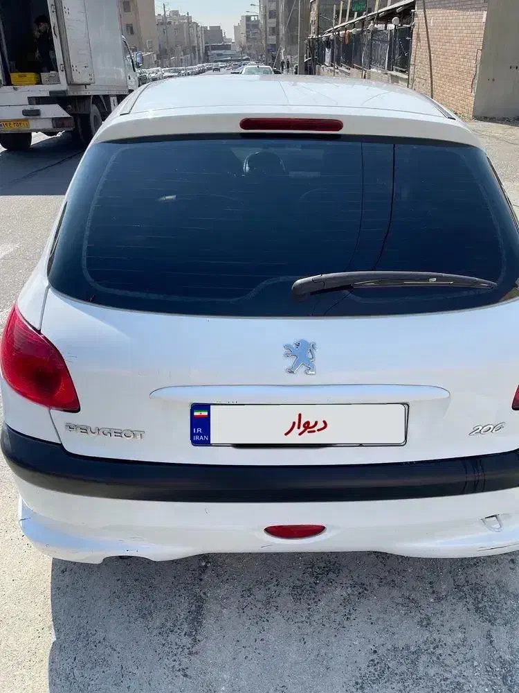 206 تیپ 5 سفید ۹۸|خودرو سواری و وانت|تهران, منیریه|دیوار