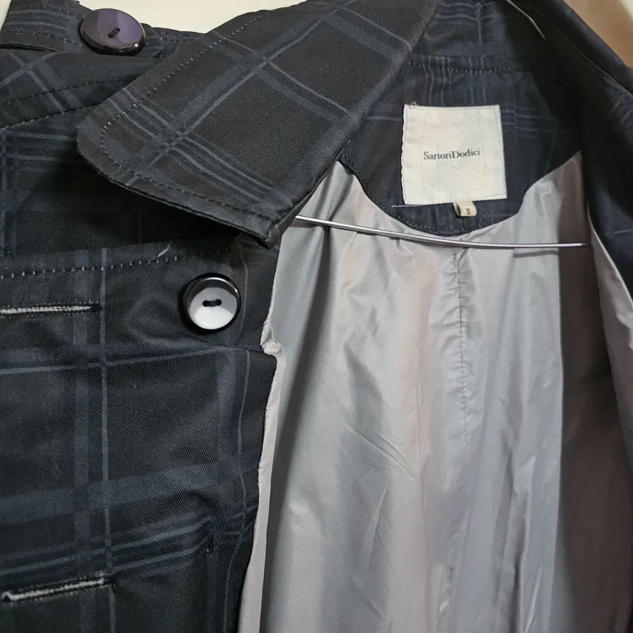 بارانی|لباس|بروجرد, |دیوار