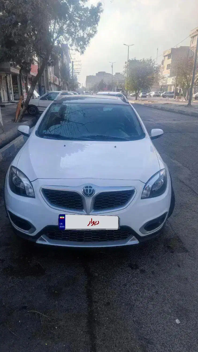 برلیانس کراس|خودرو سواری و وانت|قدس, شهر‌قدس|دیوار