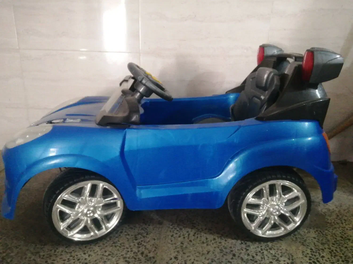 ماشین برقی کودک یا شارژی کودک|فعالیت داوطلبانه تحقیقاتی|شیراز, شهرک گلستان شمالی|دیوار