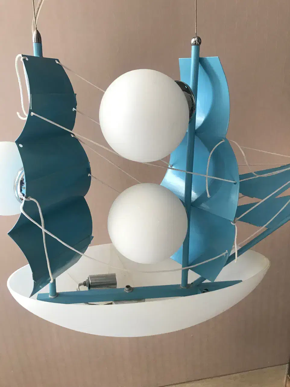 لوستر اتاق کودک|لوستر و چراغ آویز|زاهدان, |دیوار