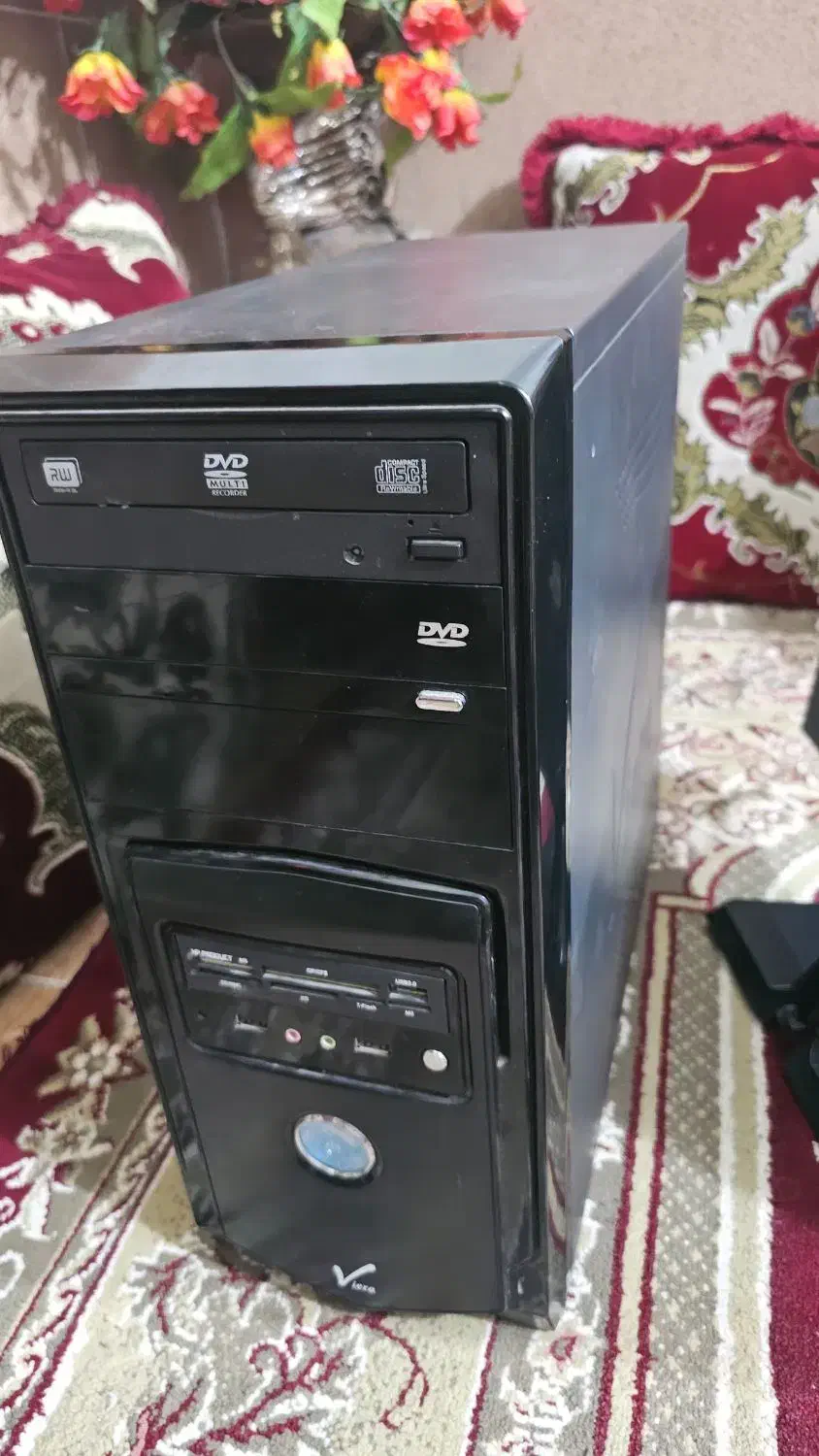 فروش کامپیوتر به همراه مانیتور و کیبرد|رایانه رومیزی|قشم, |دیوار