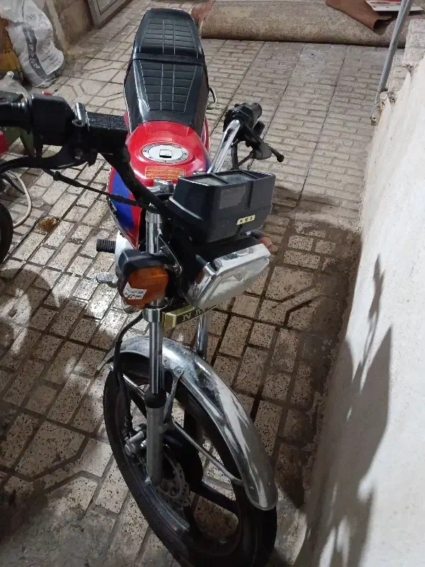 موتور هندا 200مدل402|موتورسیکلت|مشهد, شهرک مهر آباد|دیوار