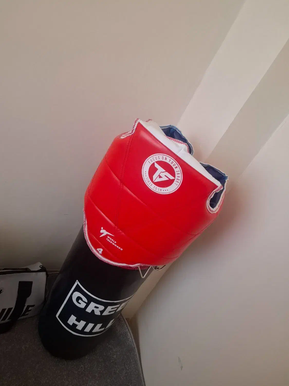 وسایل تکواندو کامل|تجهیزات ورزشی|کنگاور, |دیوار