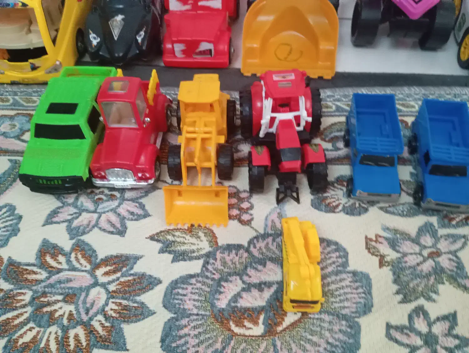 اسباب بازی|اسباب‌بازی بچه|رشت, گلسار|دیوار