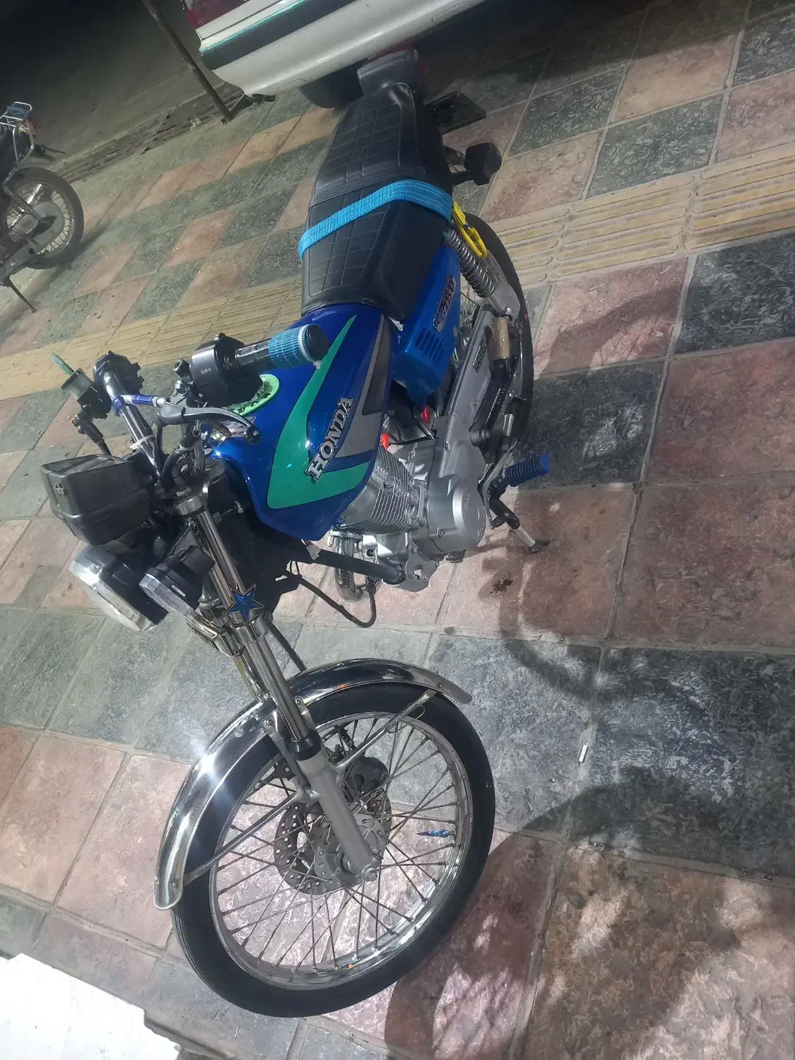 موتور ۱۲۵تقویت ۱۵۰ گاز خور وحشی|موتورسیکلت|ابهر, |دیوار