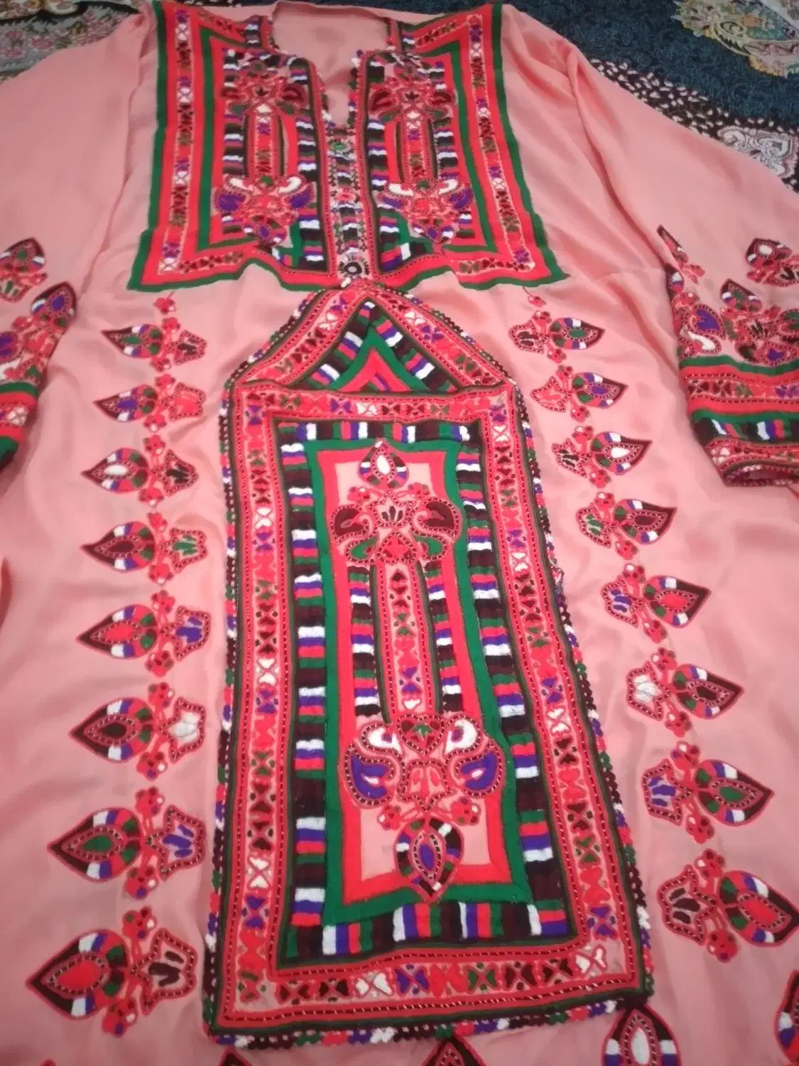 لباس دست دوز نوع زیر قیمت|لباس|ایرانشهر, |دیوار