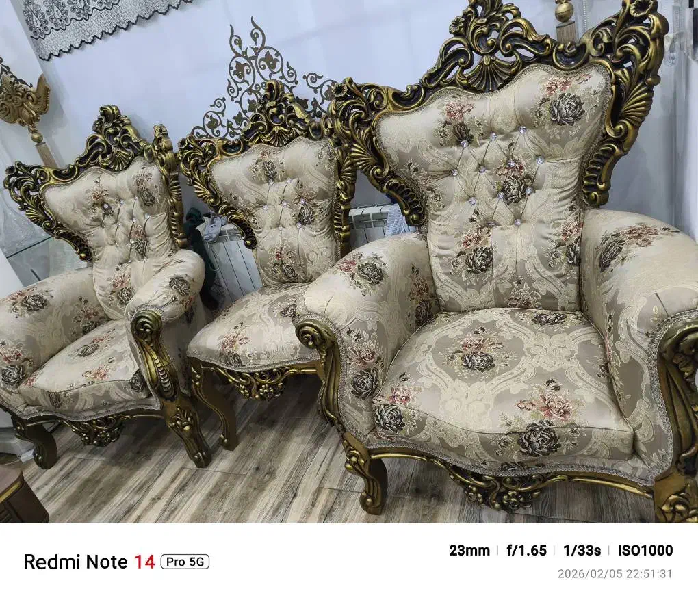 مبل سلطنتی|مبلمان خانگی و میز عسلی|رشت, چله خانه|دیوار