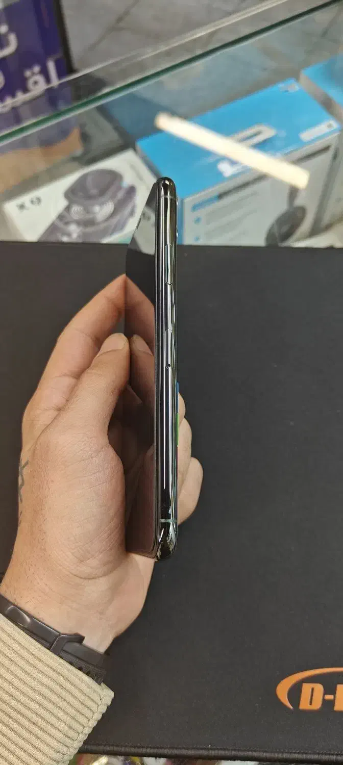 آیفون ۱۱ پرومکس / تامین اجتماعی/ چک|موبایل|کرج, گوهردشت|دیوار