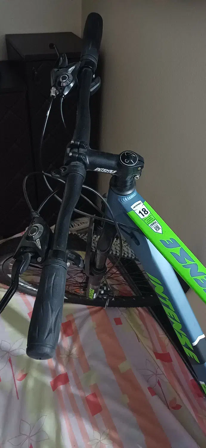 دوچرخه نو بدون هیچ خط وخش ابی رنگ سایز بزرگ..|دوچرخه، اسکیت، اسکوتر|شاهین‌شهر, پاسداران|دیوار