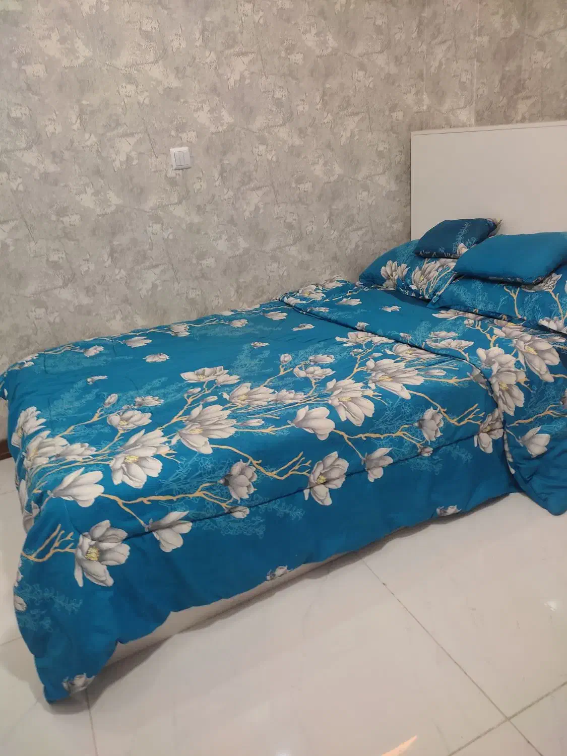 تخت خواب یک و نیم نفره|تخت و سرویس خواب|برخوار, |دیوار