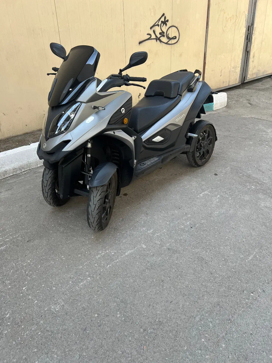 کوادرو|موتورسیکلت|تهران, آجودانیه|دیوار