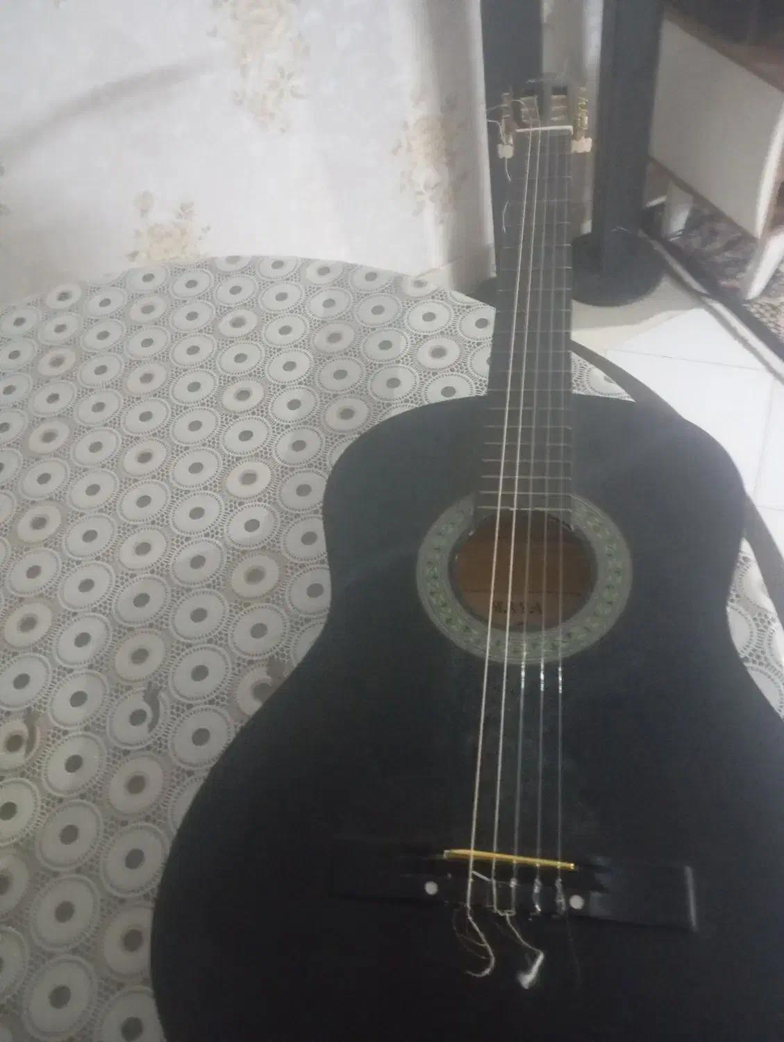 گیتار کلاسیک مدل Maya|گیتار، بیس، امپلیفایر|پرند, فاز ۳|دیوار