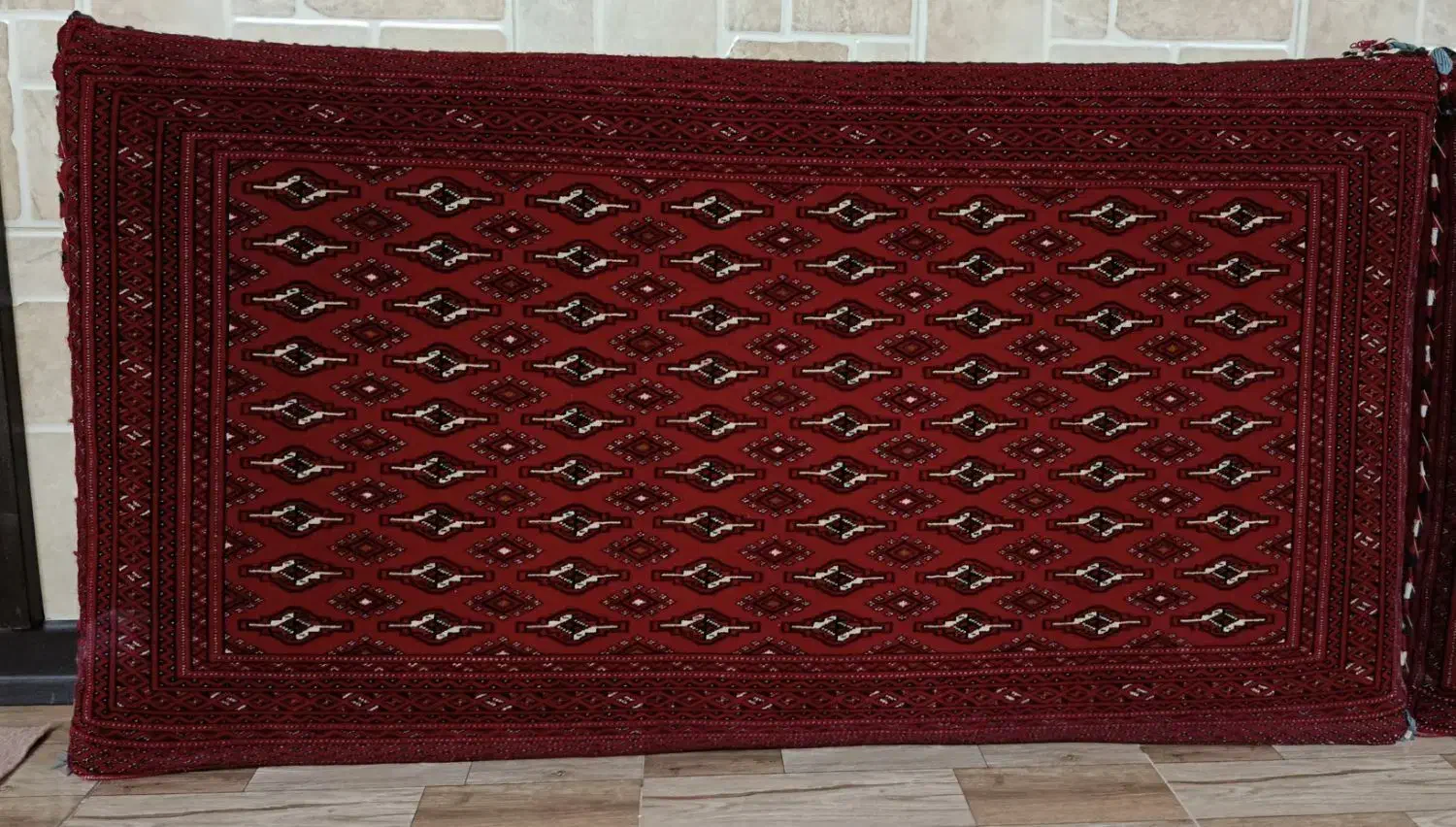 پشتی ترکمنی|پشتی|بجنورد, |دیوار