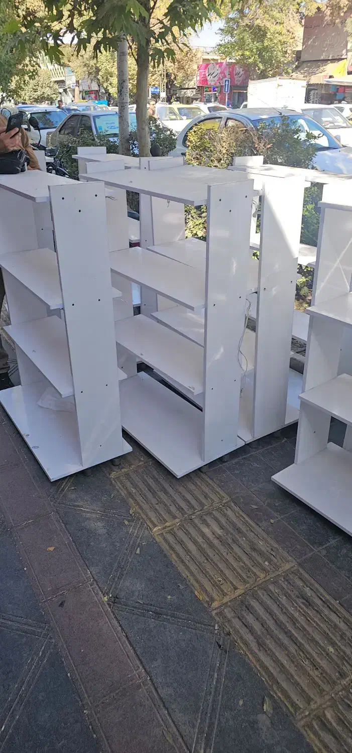 تعدادی زیادی قفسه داخلشم الیدی کارشده|فروشگاه و مغازه|نیشابور, محله میدان باغات|دیوار