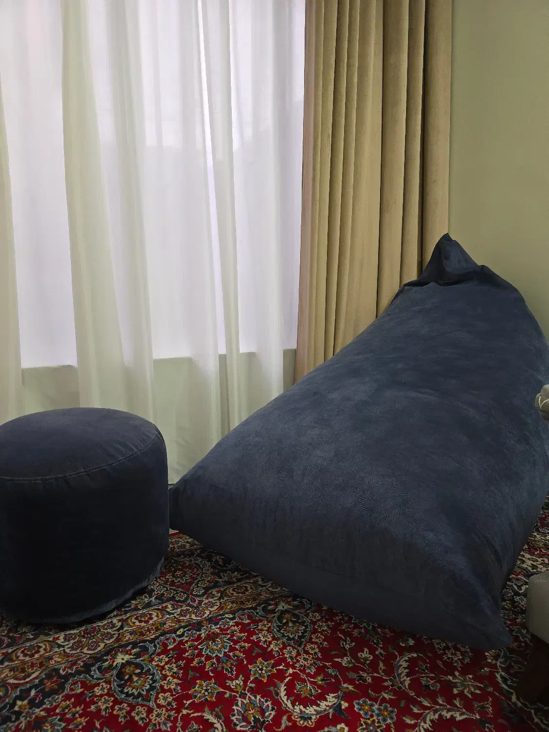 بین بگ مثلثی همراه با پاف|مبلمان خانگی و میز عسلی|شاهینشهر, مخابرات (شهید بهشتی)|دیوار