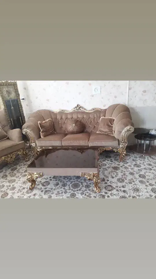 مبل هفت نفر|مبلمان خانگی و میز عسلی|صحنه, |دیوار