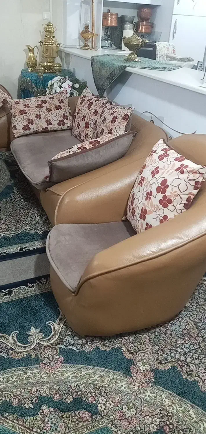 مبل چرم راحتی ریلکس|مبلمان خانگی و میز عسلی|ورامین, ورامین|دیوار