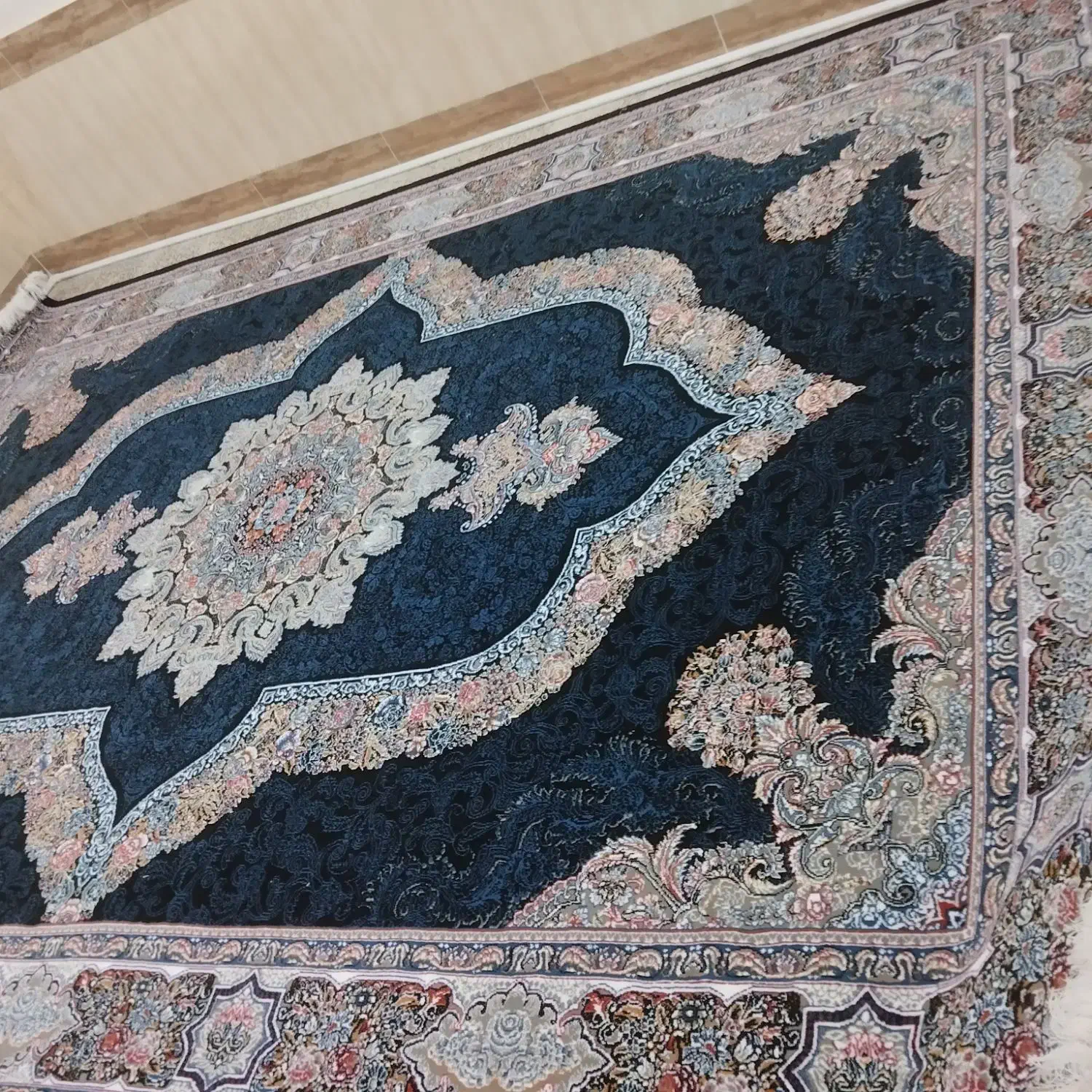 وضعیت نو|فرش|دزفول, |دیوار