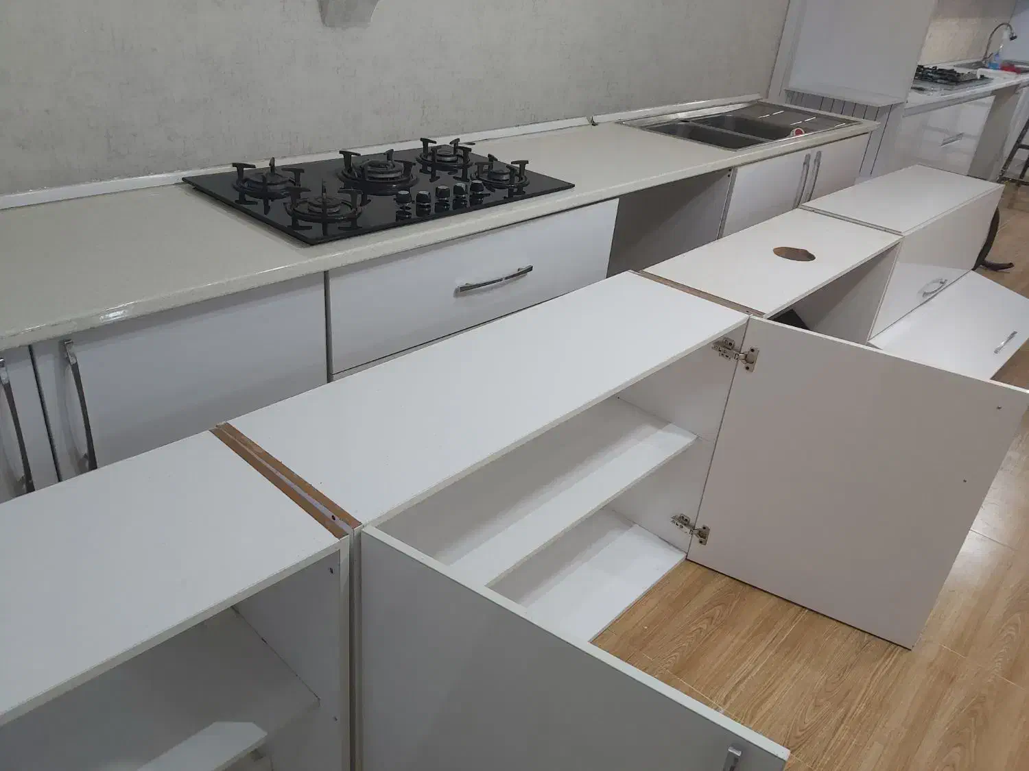 کابینت آشپزخانه|مصالح و تجهیزات ساختمان|انزل, |دیوار