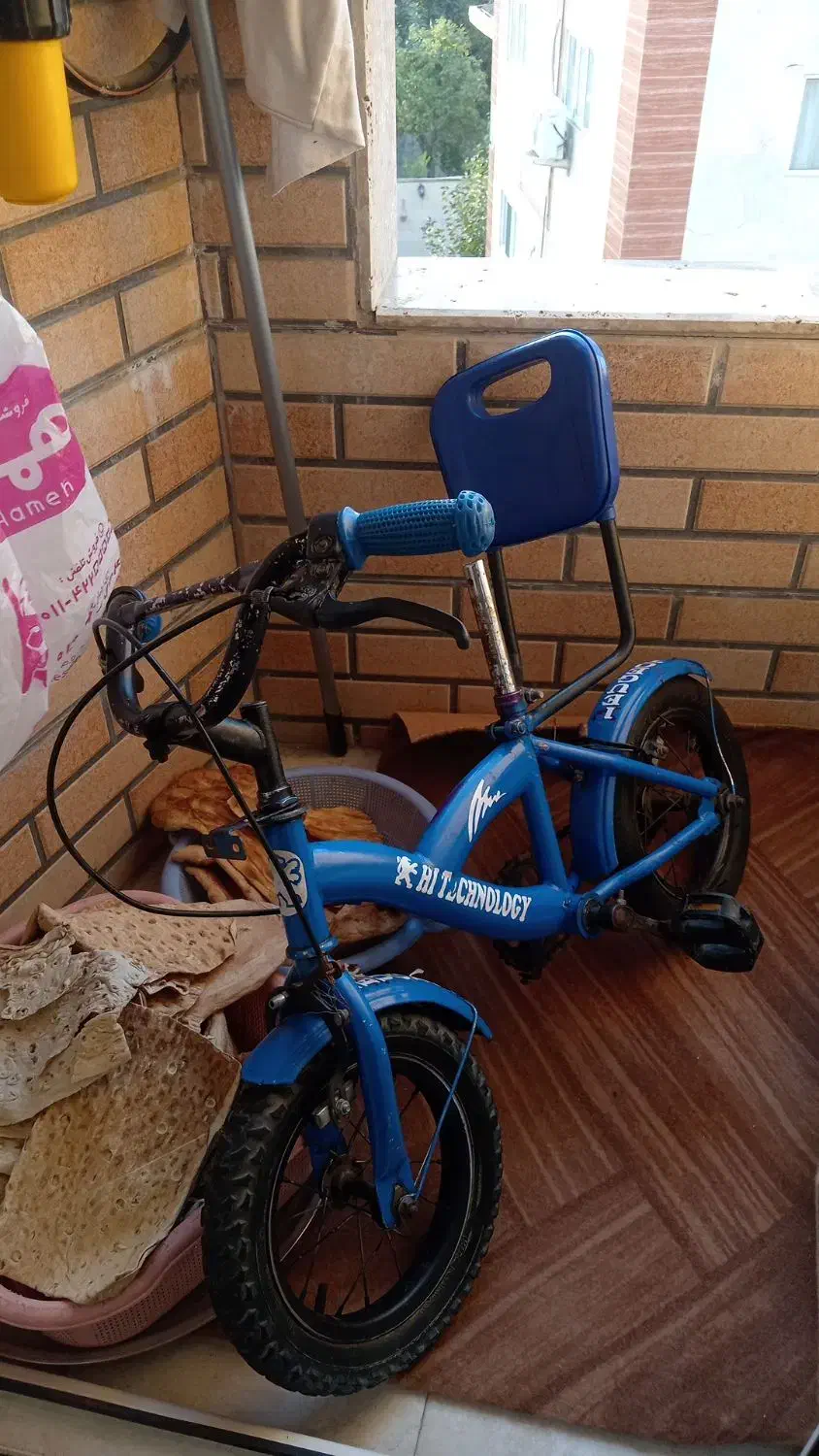 دوچرخه سایز ۱۲ مفت مفت پول نیازم|دوچرخه، اسکیت، اسکوتر|قائمشهر, |دیوار