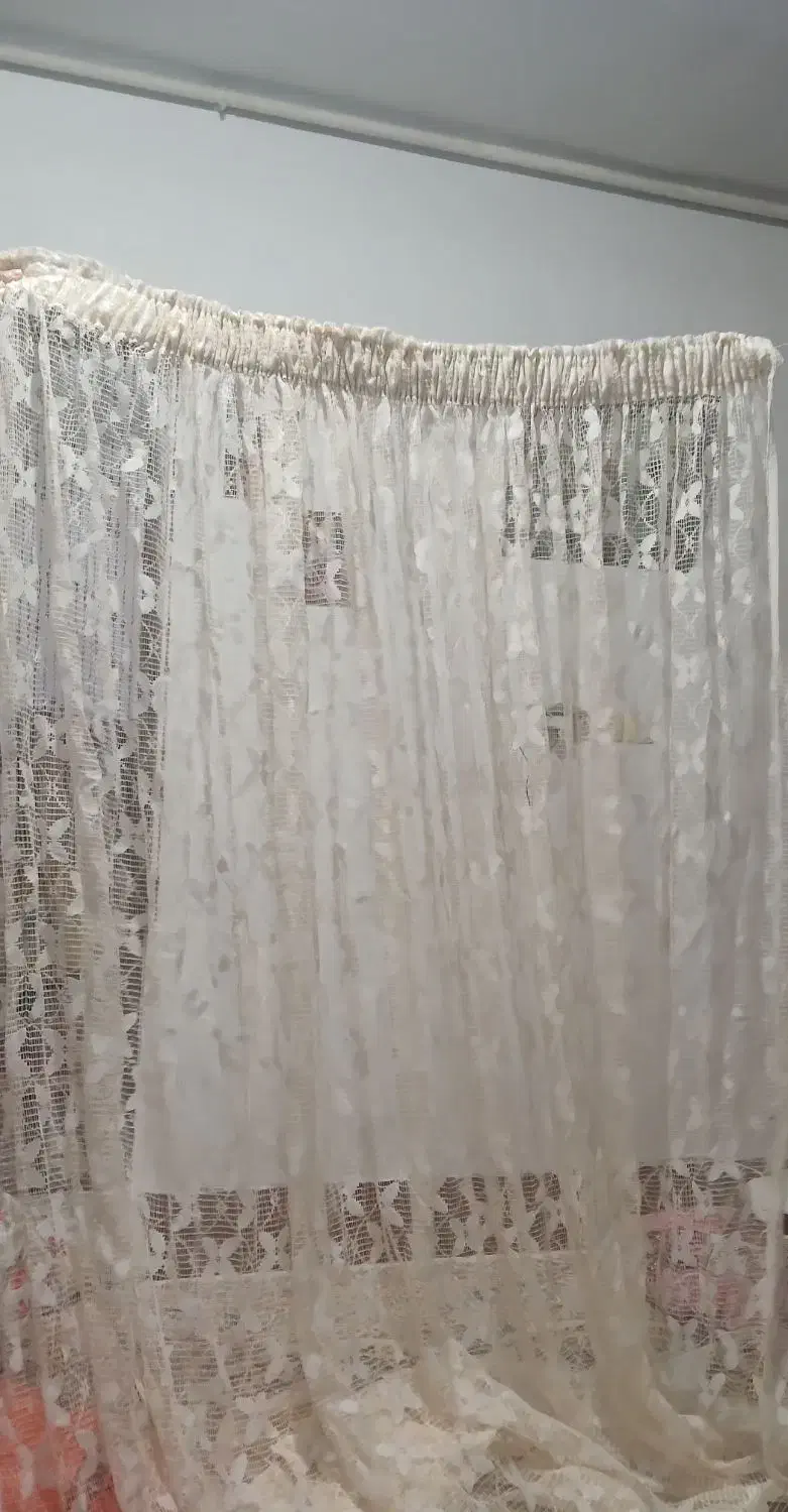 تعدادی والان و پرده|پرده، رانر، رومیزی|رشت, حومه رشت|دیوار