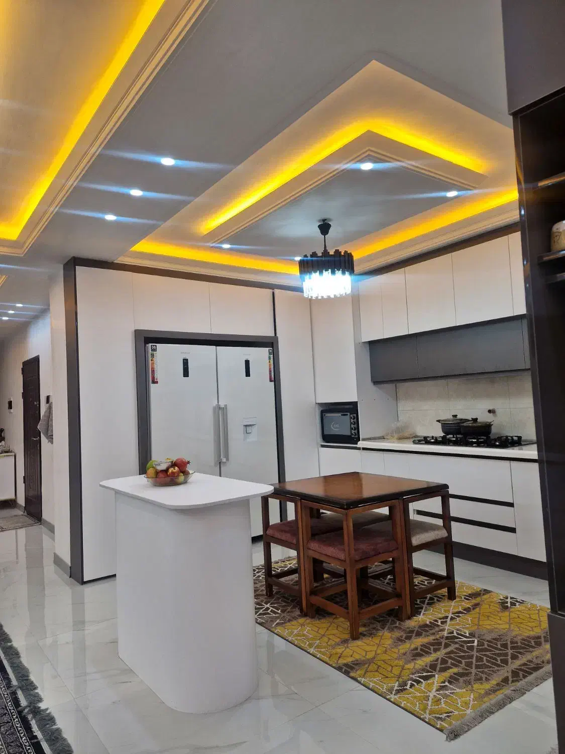 واحد کلید اول ۱۴۸ متری خ رازی (گلریزان)|فروش آپارتمان|خرم‌آباد, |دیوار