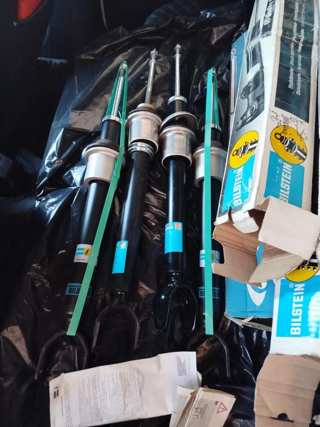 کمک بنز E240 نو|قطعات یدکی و لوازم جانبی|رشت, حومه رشت|دیوار