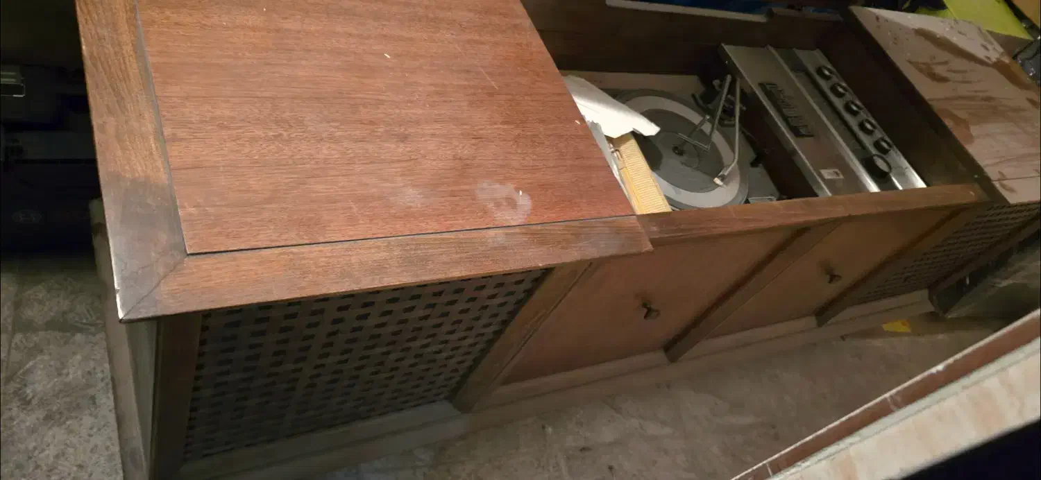 گرامافون مبله سیلورتون  4091 pc|کلکسیون اشیاء عتیقه|تهران, مرزداران|دیوار