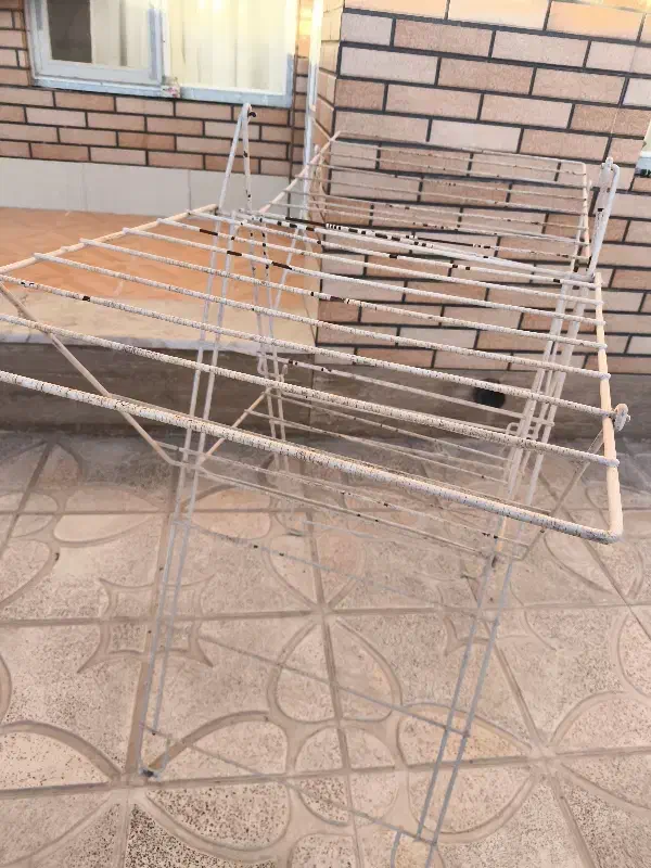 بند اپارتمان|بندرخت و رخت‌آویز|مبارکه, |دیوار