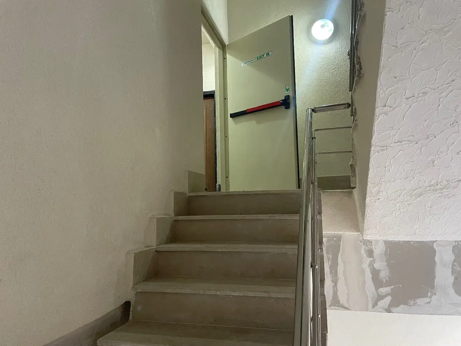 آپارتمان نوساز ۱۱۰ منری (زیر قیمت)|فروش آپارتمان|سیاهکل, |دیوار