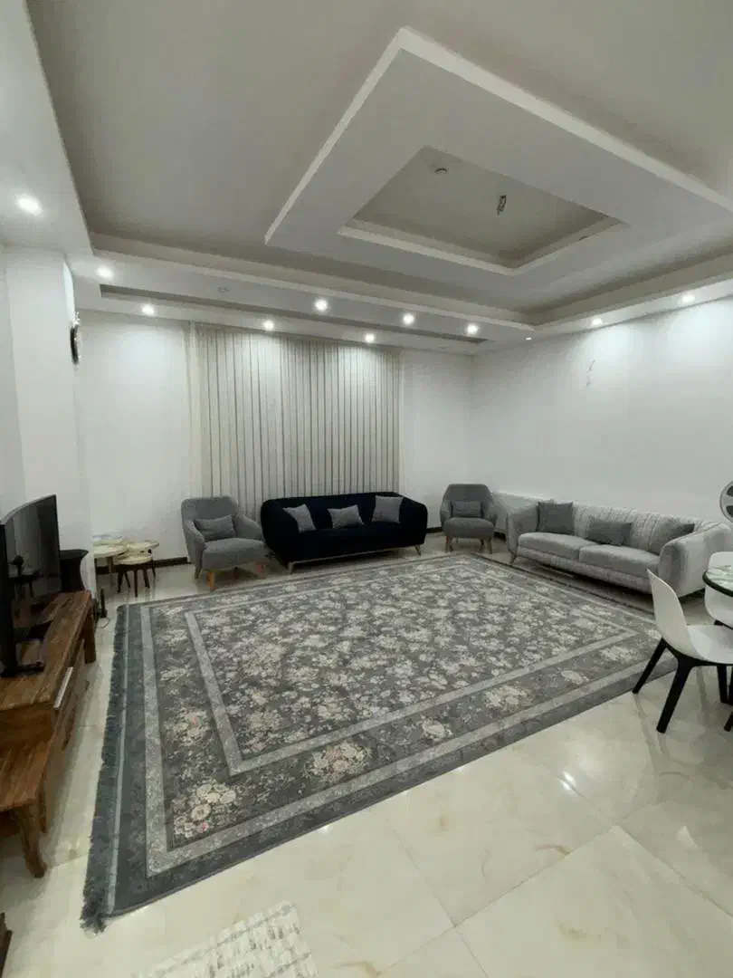اپارتمان تکواحدی تاپ لوکیشن دوسالنه ۳خواب دوتراس|اجارهٔ آپارتمان|قم, قلعه یزدیها|دیوار