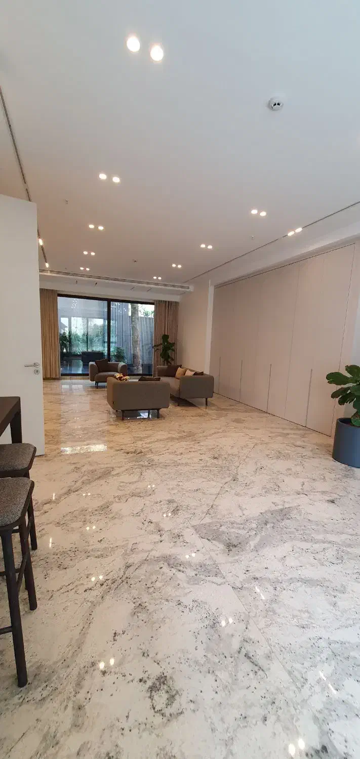 اندرزگو ۱۷۰متر فول مشاعات