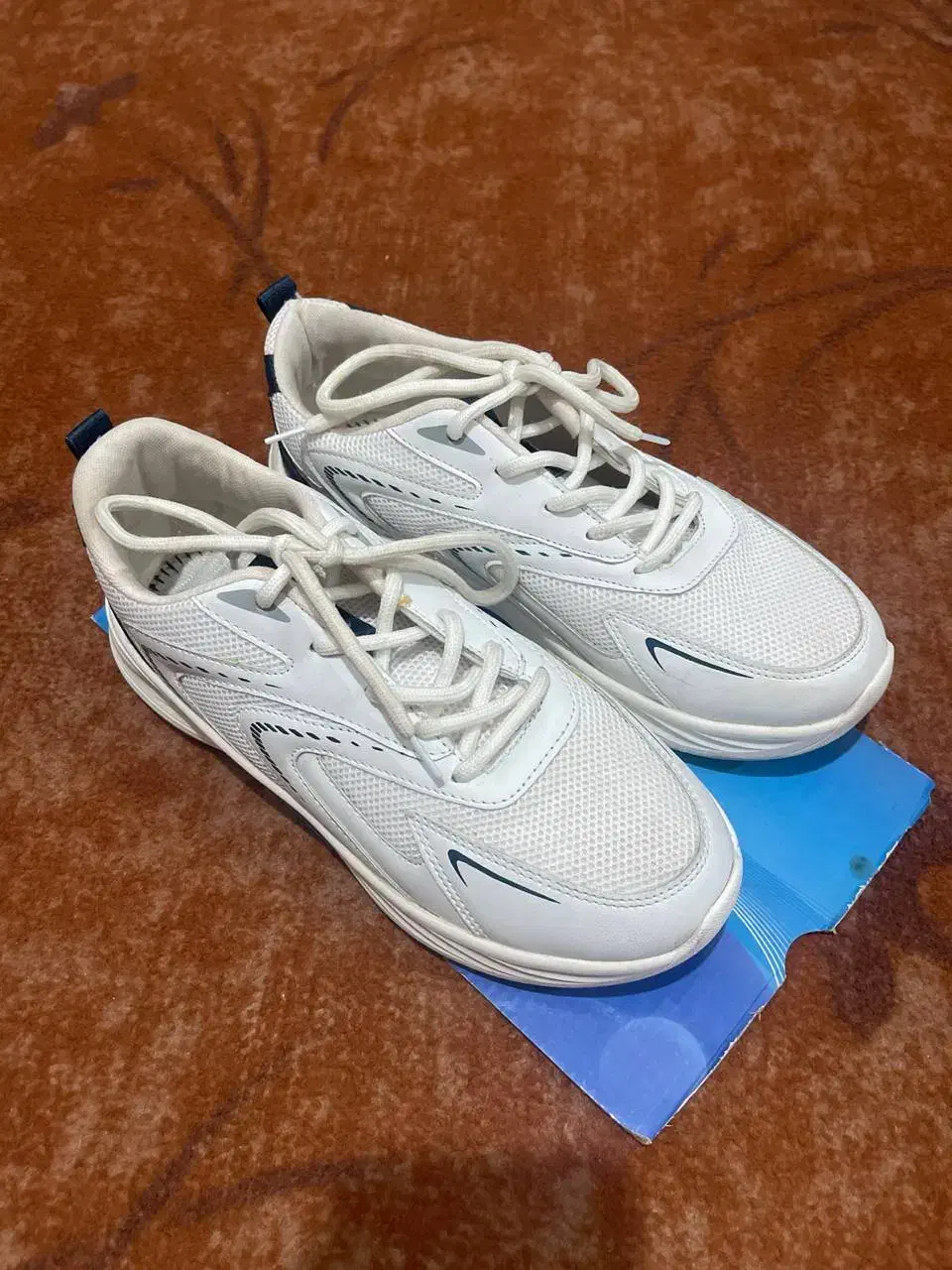 کتونی دخترانه سایز ۴۰|کیف، کفش، کمربند|لاهیجان, کوی زمانی|دیوار