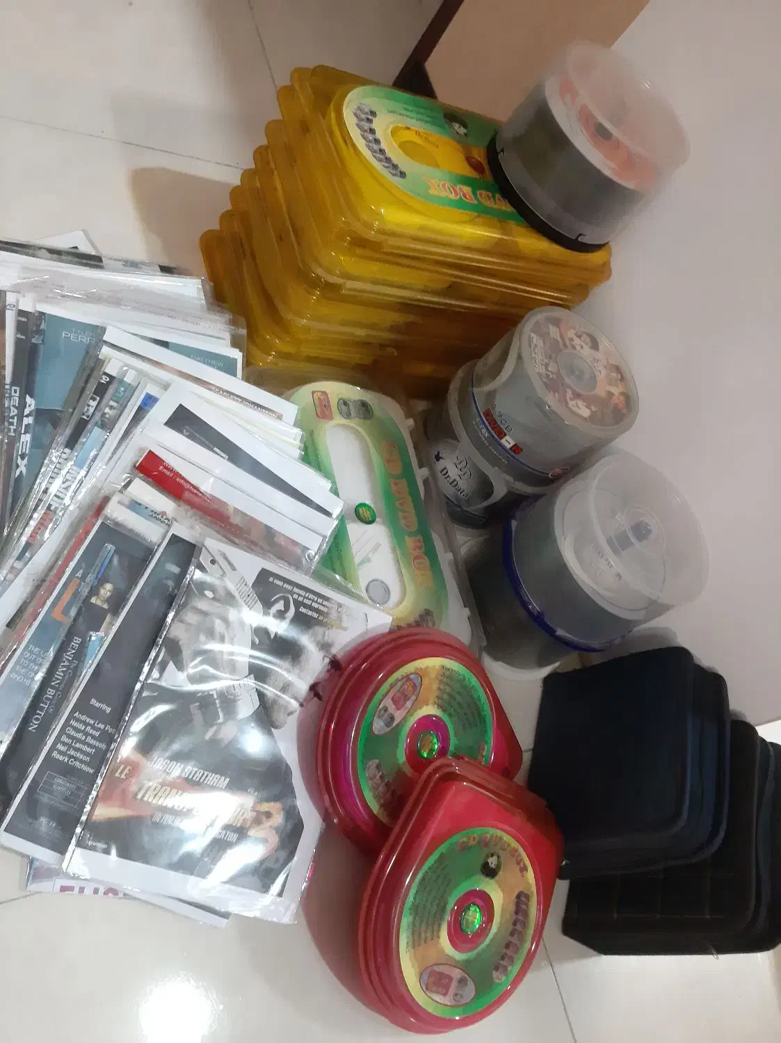 DVD فیلم و سریال و آهنگ های قدیمی|فیلم و موسیقی|اصفهان, بهارستان|دیوار