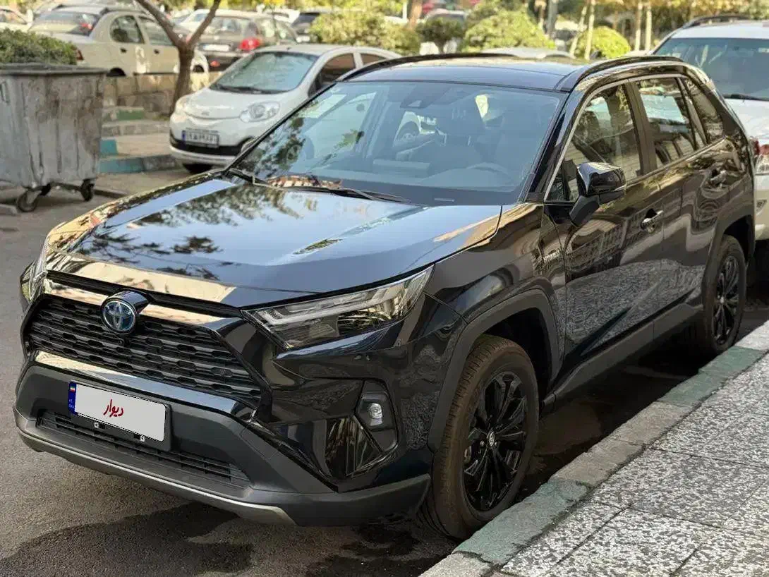 تویوتا راوفورهیبرید۲۰۲۵|خودرو سواری و وانت|تهران, کامرانیه|دیوار