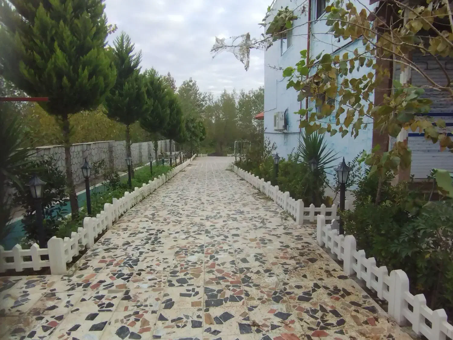 اجاره باغ ویلا|اجارهٔ کوتاهمدت ویلا و باغ|گوراب زرمیخ, |دیوار