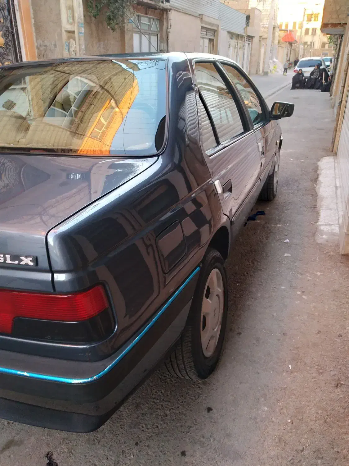 پژو۴۰۵ مدل ۹۸ دوگانه کارخونه درحد صفر فعنی سالم|خودرو سواری و وانت|قم, علی آباد سعدگان|دیوار