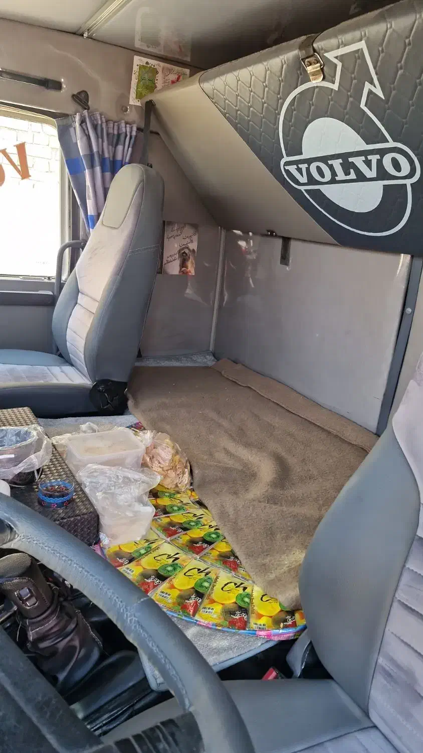 اف ۱۲ مدل ۷۹ انتر|خودرو سنگین|اردکان, |دیوار