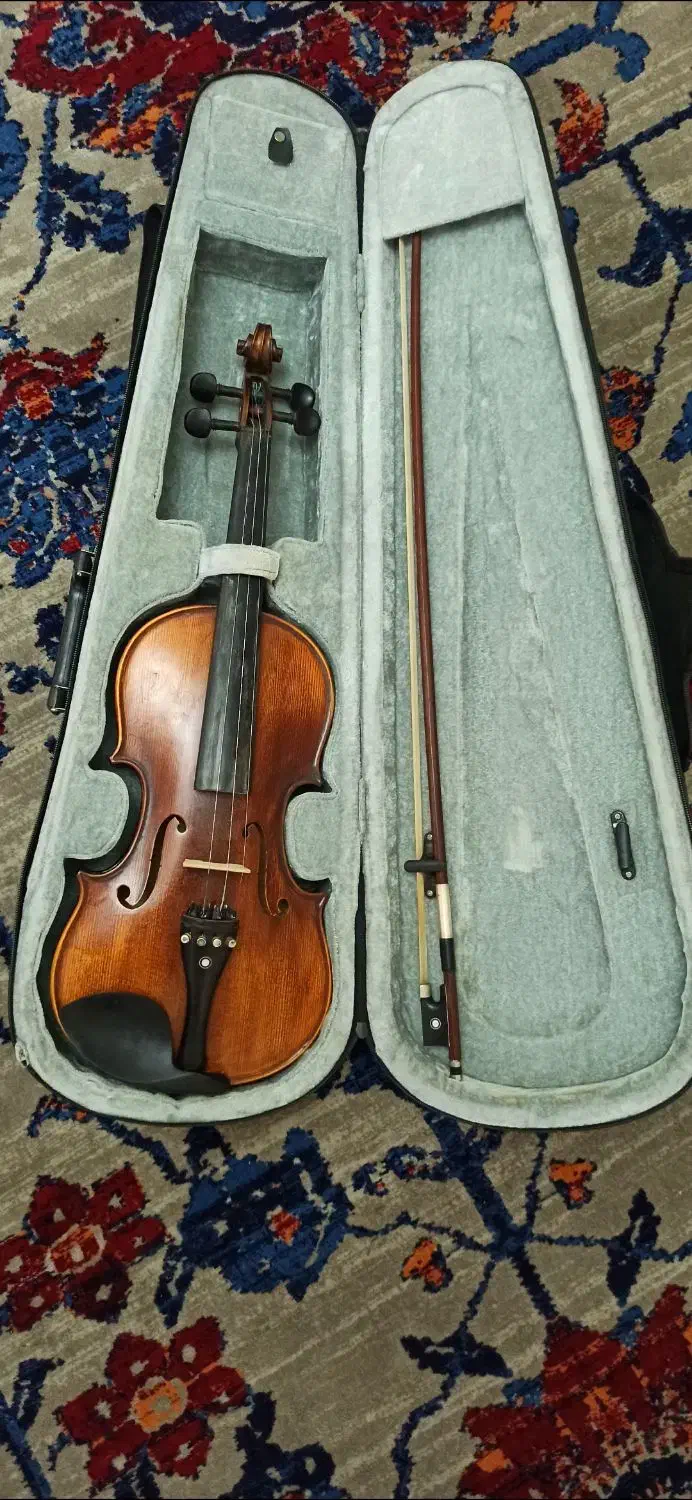 ویولن چینی اصل|ویولن|سنندج, |دیوار