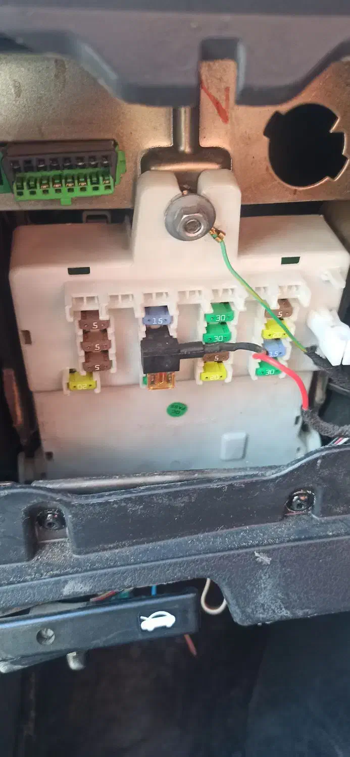 تعمیرات ایسیو جعبه فیوز اچ سی کراس h30 cross|خدمات موتور و ماشین|ری, صفاییه (چشمه علی)|دیوار