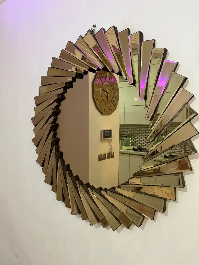 آینه و ساعت آینه ای|آینه|رشت, معلولین|دیوار