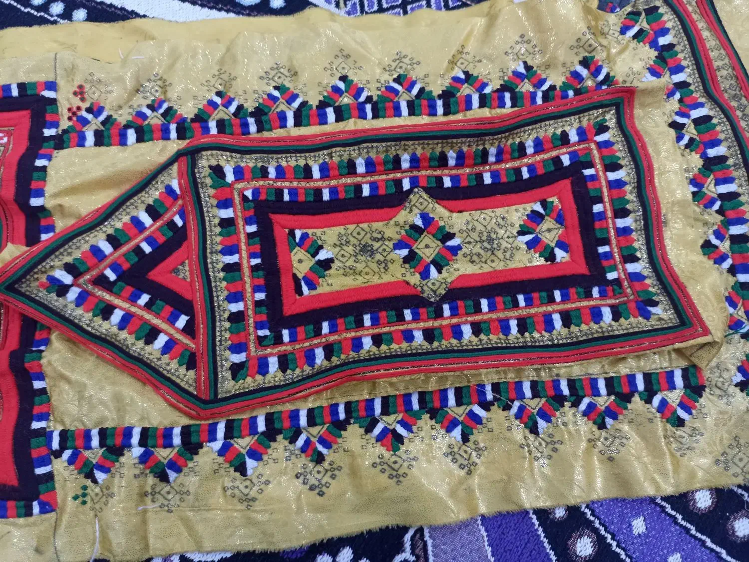 لباس|لباس|کنارک, |دیوار